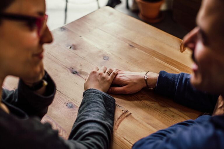 How to Talk about Difficult Topics without Fighting - Relationship Advice for Married Working Moms
