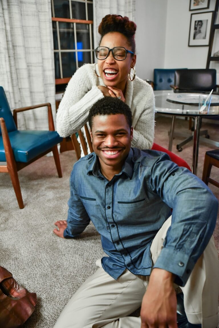 Small Habits That Can Strengthen Your Marriage - Relationship Advice for Married Working Moms
